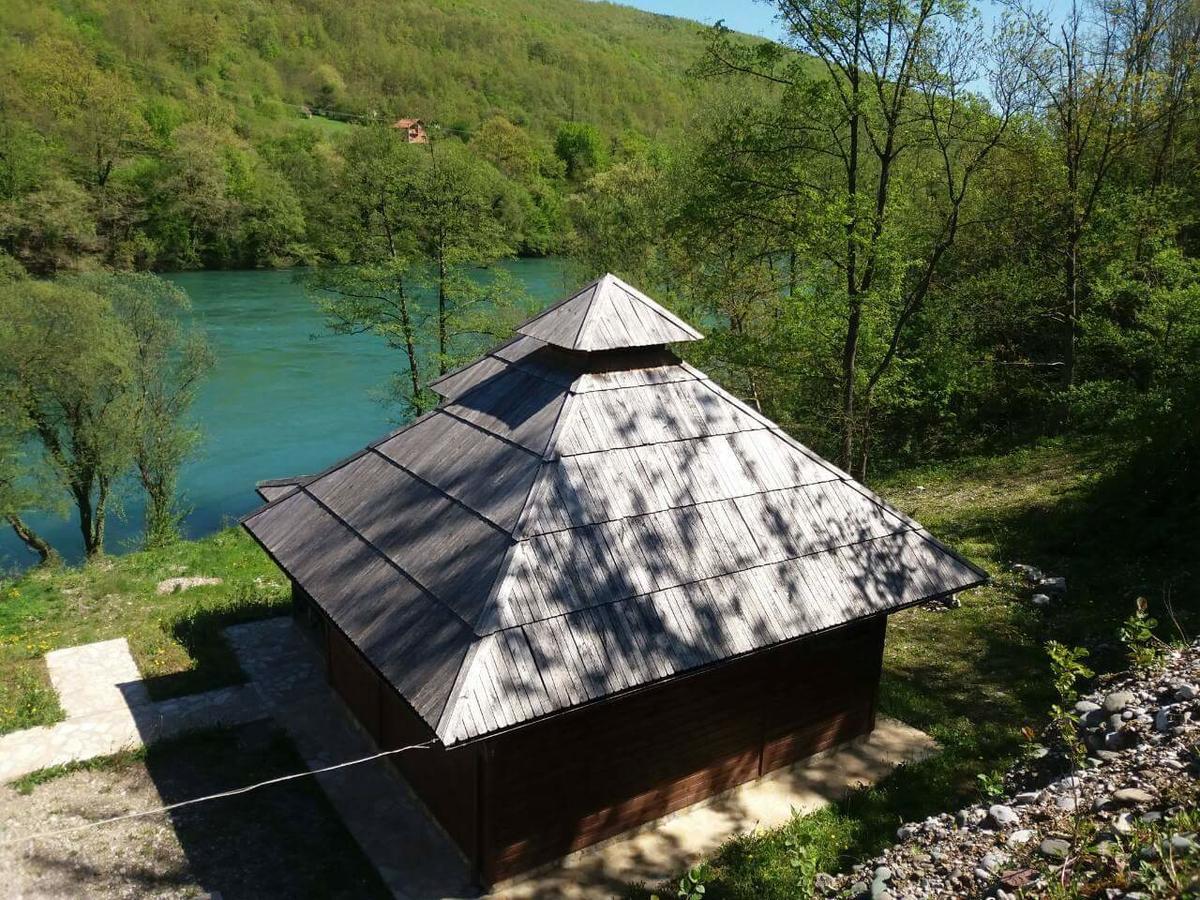 Villa Brvnara Na Obali Reke Drine Beserovina Exterior foto